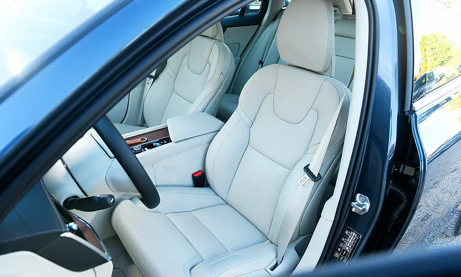 Volvo V60 D4