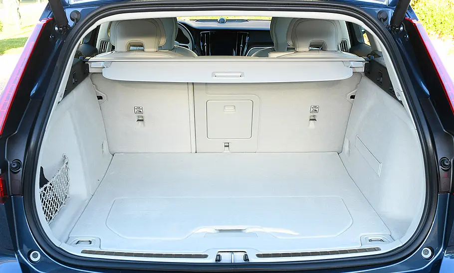 Volvo V60 D4