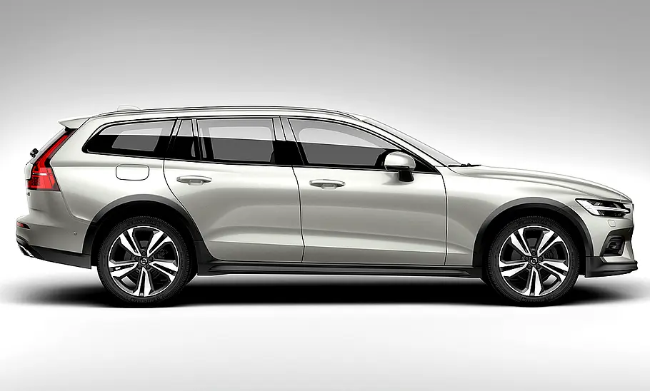 Volvo V60 (2018) Volvo V60 Cross Country (2018)
