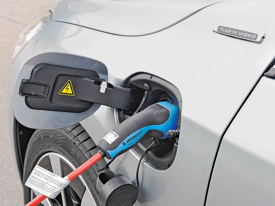 Volvo V60 D6 AWD Plug-in-Hybrid Volvo V60 Plug in Hybrid D6 AWD Bilder Ladedauer