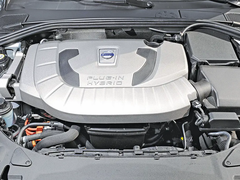Volvo V60 D6 AWD Plug-in-Hybrid Volvo V60 Plug in Hybrid D6 AWD Bilder Reihenfünfzylinder