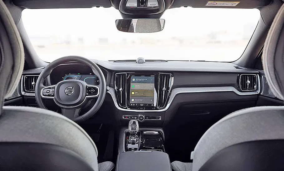 Volvo V60 (2023) Volvo V60 Recharge (2023)