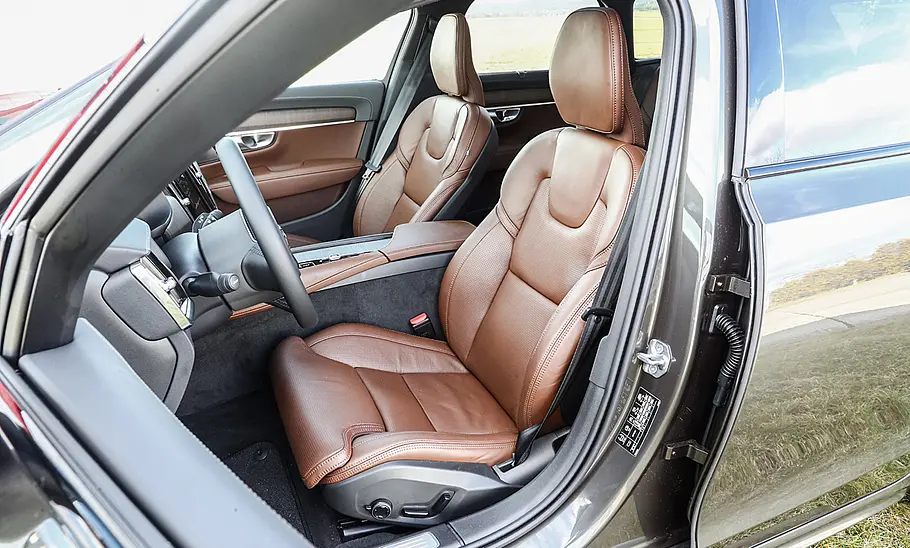 Volvo V90 Cross Country B4 AWD