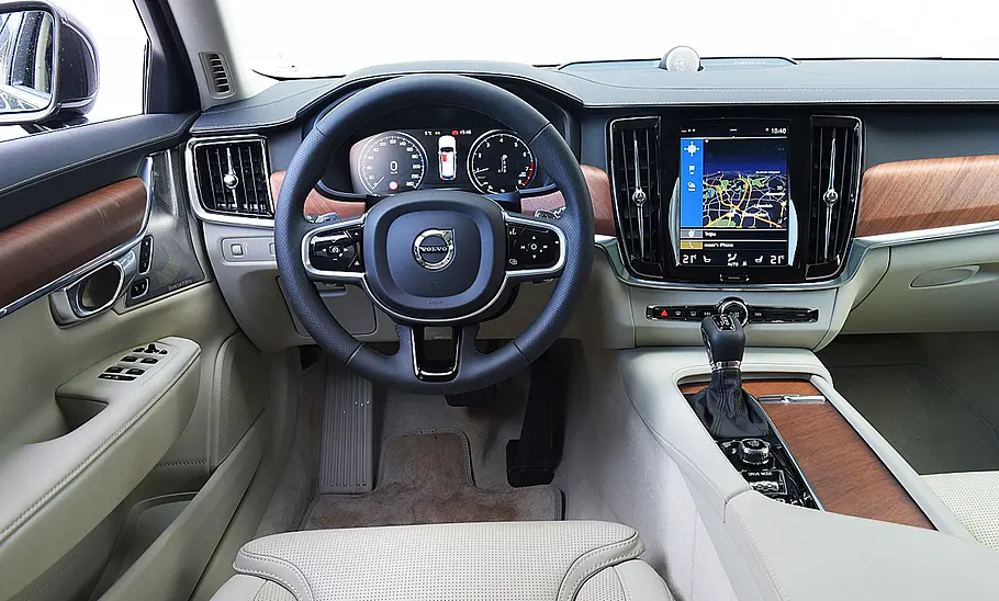 Volvo V90 T5