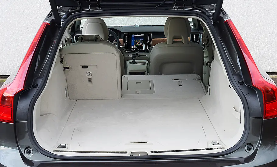 Volvo V90 T5