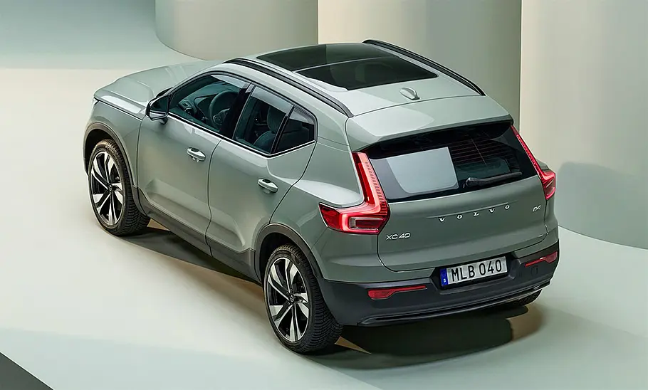 Volvo XC40 Recharge Pure Electric Facelift (2022) Volvo XC40 Recharge Pure Electric Facelift (2022); statisch von hinten links