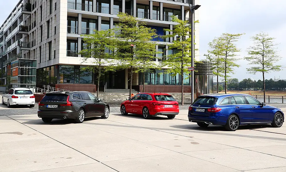 Audi A4/BMW 320d/Mercedes C 220/Volvo V60