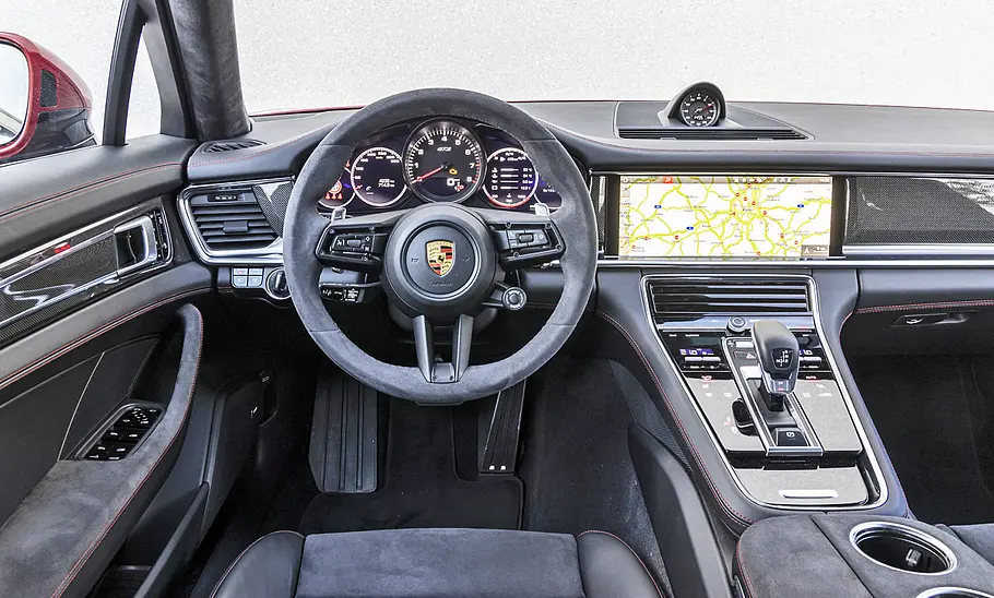 Porsche Panamera GTS Sport Turismo
