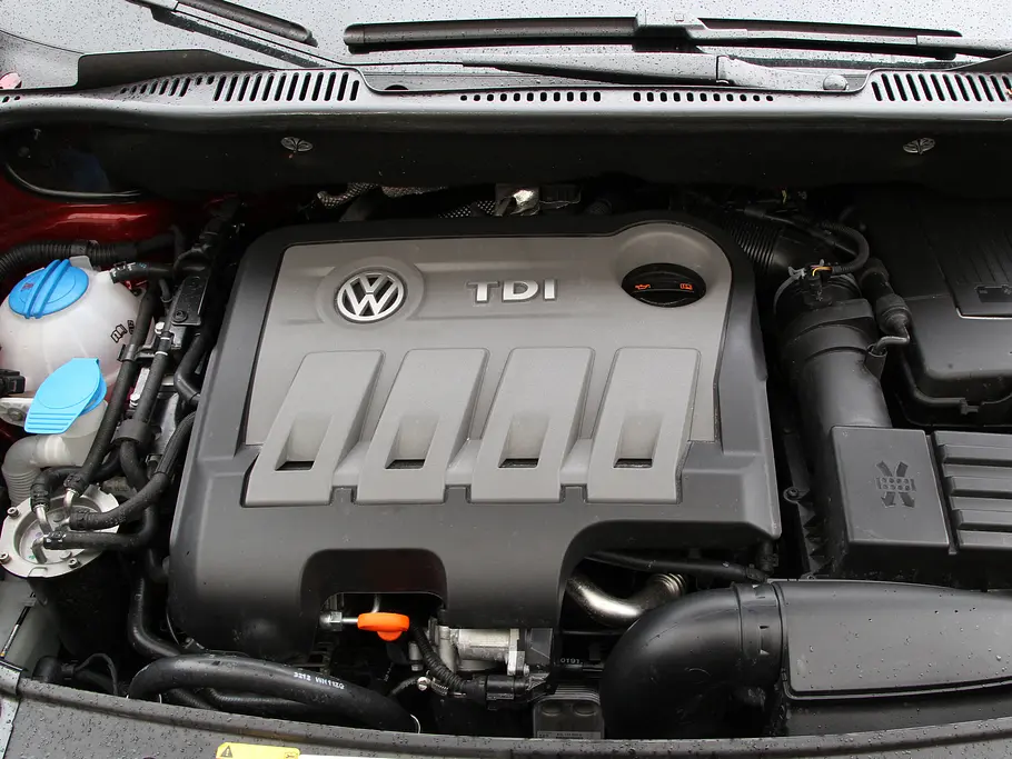 Vergleich VW Tiguan Touran SUV Van Geländewagen