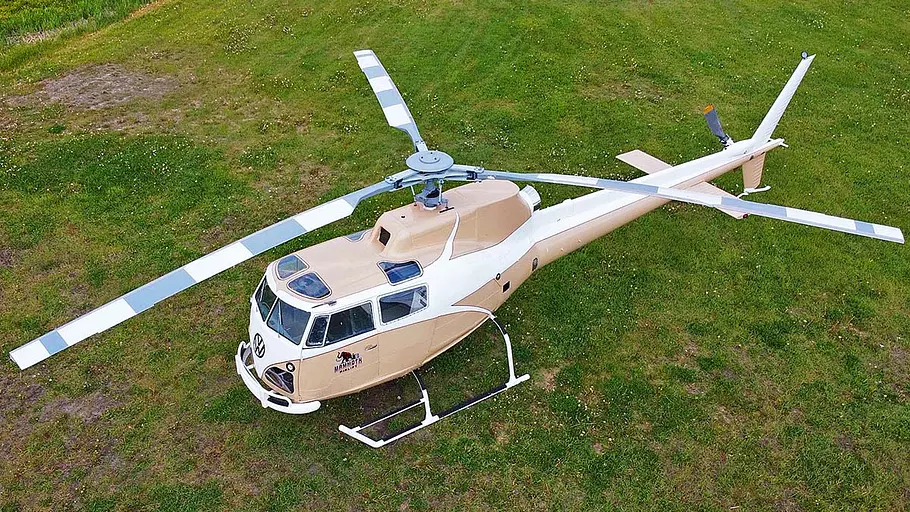 Der VW Bus T1 Frankencopter stehend von oben.