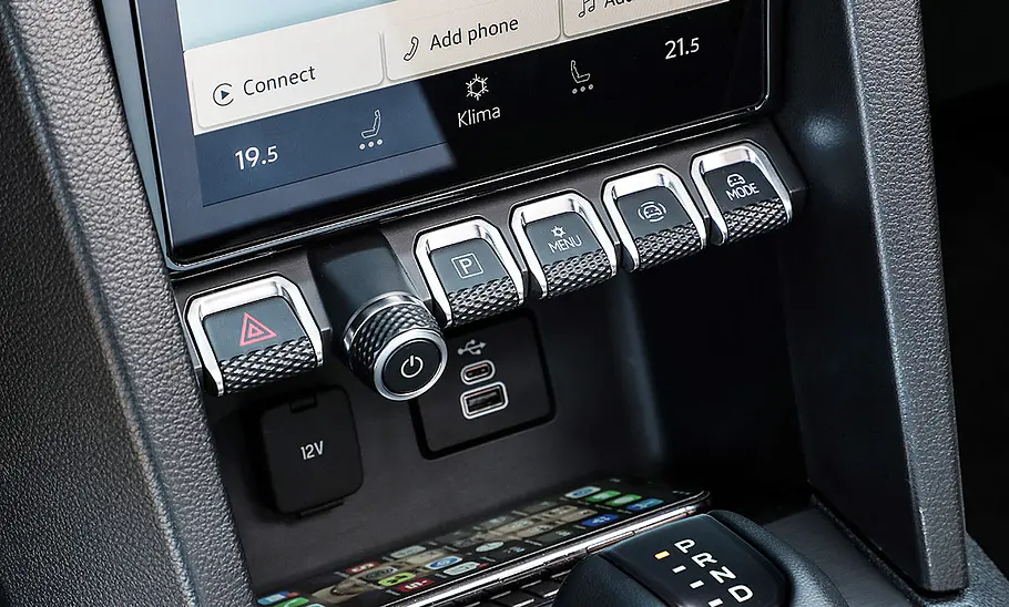 VW Amarok (2022) VW Amarok (2022)