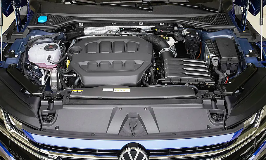 VW Arteon R (2020) VW Arteon R (2020)