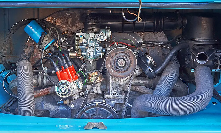 Der Motor des VW Bus T2a.