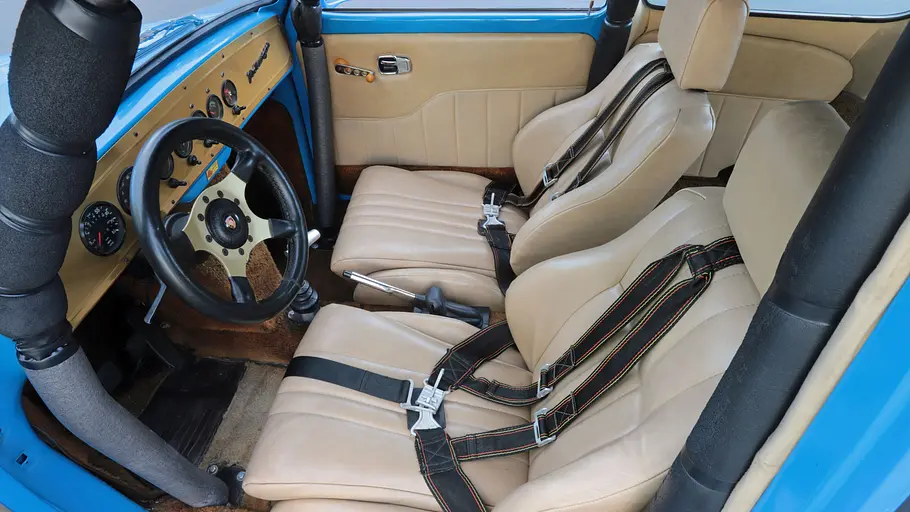 Die Sitze des VW Cal-Look-Käfer.