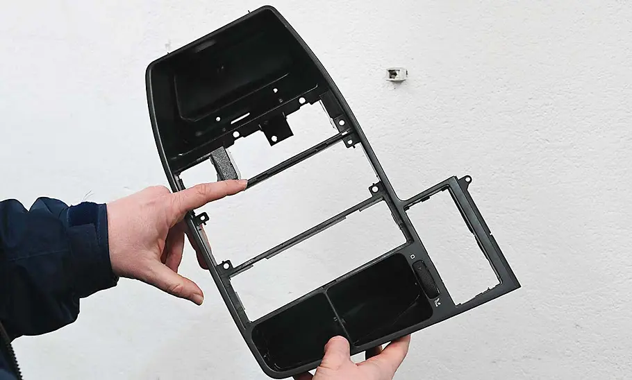 VW Corrado Instrumentenrahmen