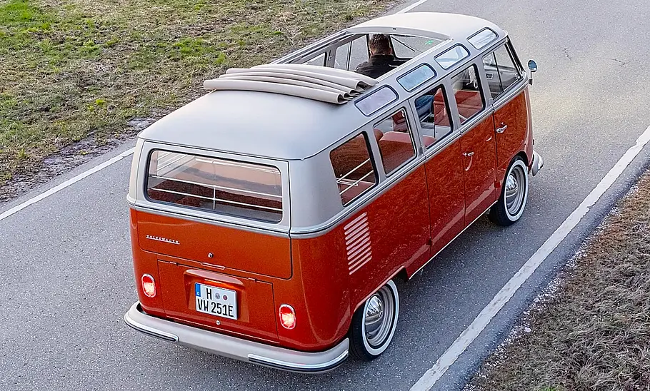VW e-Bulli T1 Samba (1966) von E-Classics