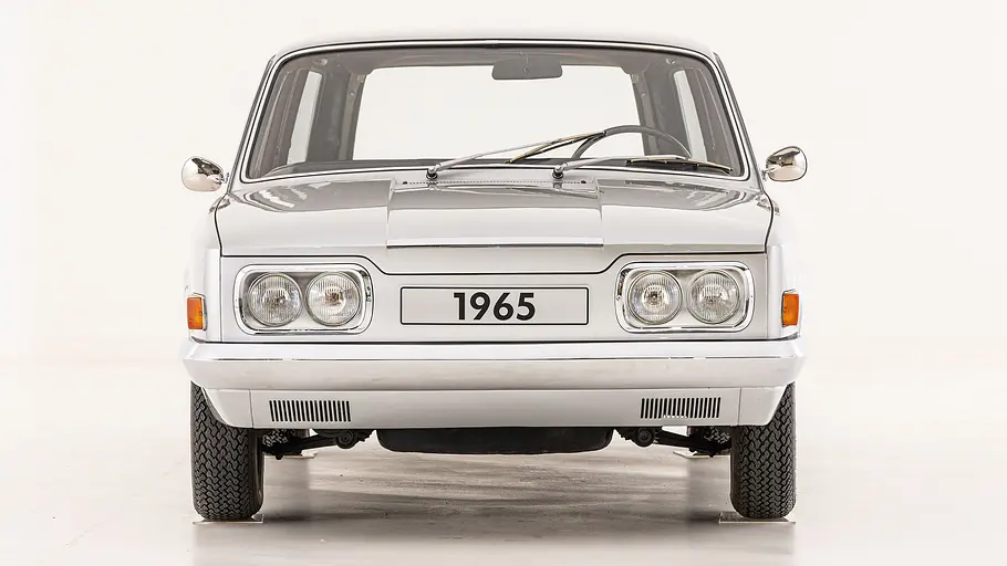 Der VW EA 128 Variant stehend von vorne