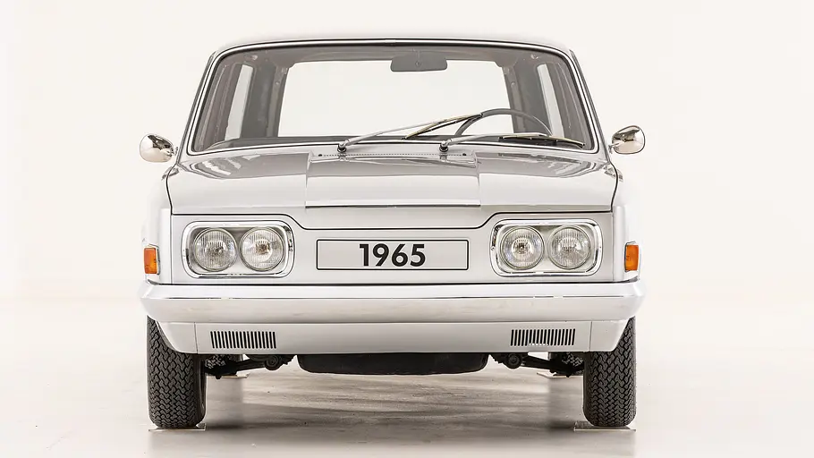 Der VW EA128 Variant stehend von vorne.