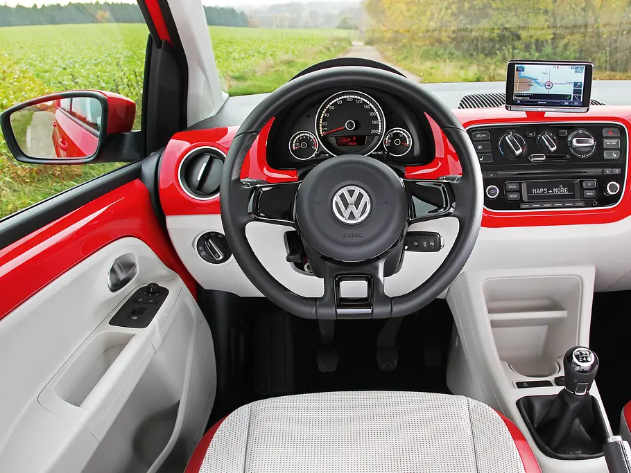 VW Eco up Erdgas 2012 Kleinstwagen Cockpit