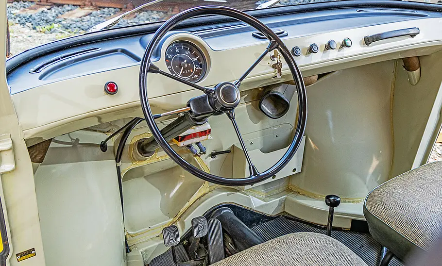 VW Typ 147 Fridolin Das Cockpit des VW Typ 147 Fridolin.