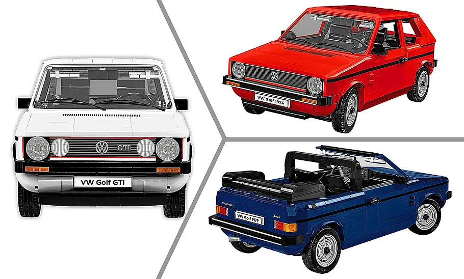 VW Golf 1 von Cobi Das Bild zeigt drei Cobi-Klemmbaustein-Modelle des VW Golf 1: Auf der linken Seite der VW Golf I GTI, oben rechts der VW Golf I als Dreitürer, unten links das VW Golf I Cabriolet.