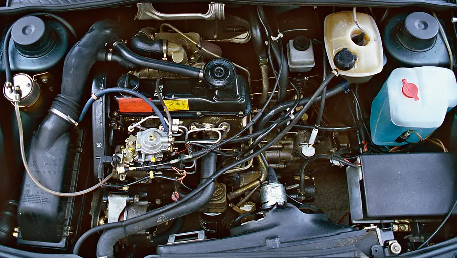 Der Motor des VW Golf 2 GTD. 