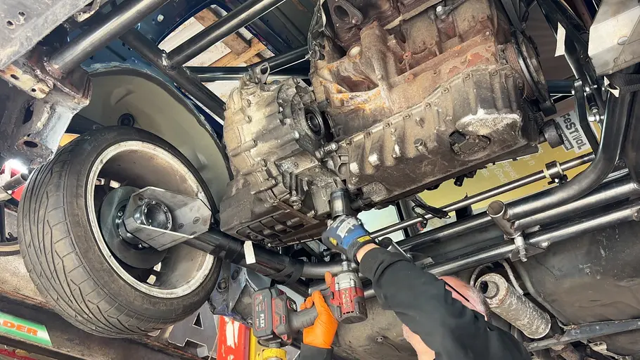VW Golf 4 mit VR6: So billig gibts 1000 PS VW Golf 4 mit VR6 von Twin Engine Corsa