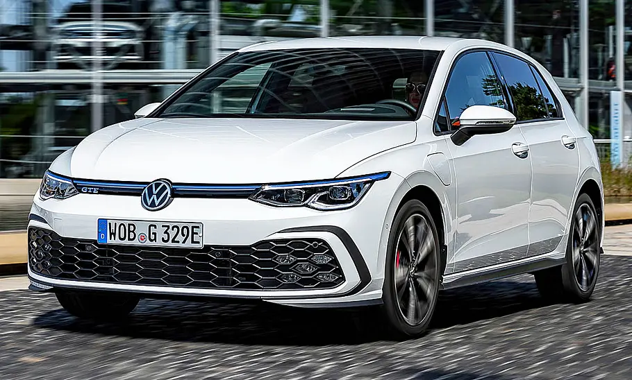 VW Golf 8 GTE (2020)