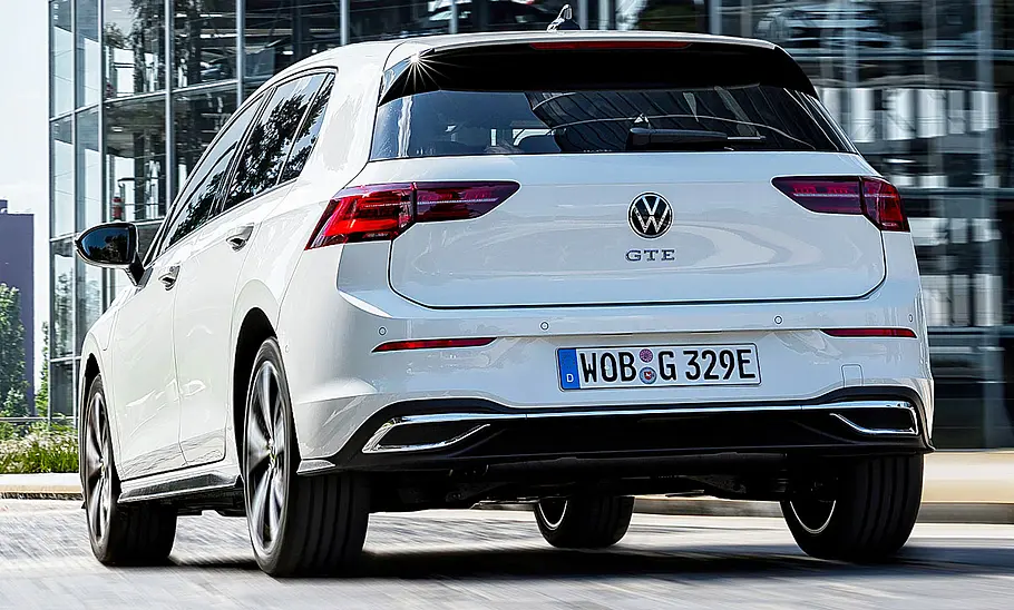 VW Golf 8 GTE (2020)