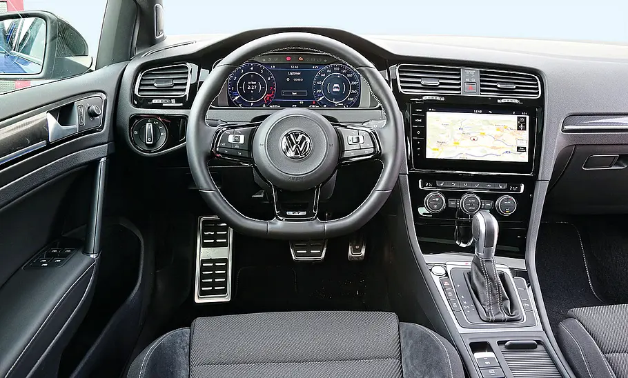 VW Golf R Variant VW Golf R Variant
