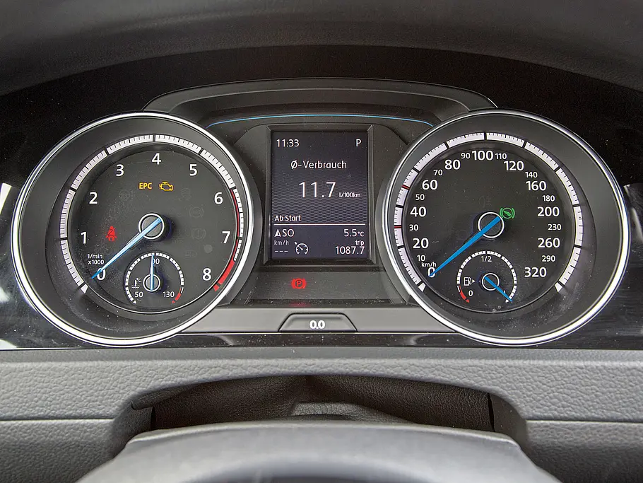 Bilder VW Golf R Kompaktsportler Tacho
