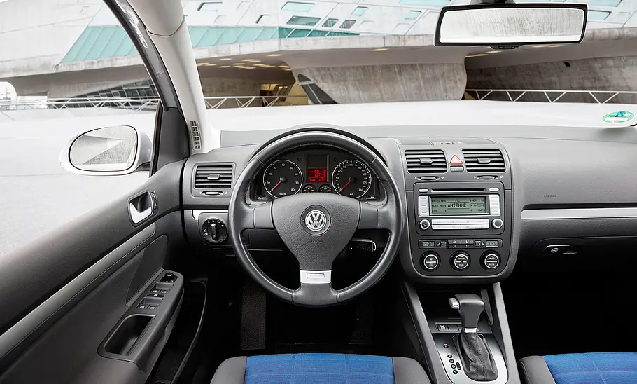 VW Golf V (2003) VW Golf V (2003)