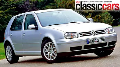 Der VW Golf IV GTI V5 stehend von schräg vorne - Foto: VW