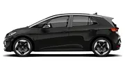 Der VW ID.3 steht vor weißem Hintergrund, von links fotografiert. - Foto: Carwow