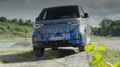 VW ID. Buzz mit Seikel Offroad-Paket, fotografiert im Gelände von - Foto: Seikel via Youtube VW ID. Buzz mit Seikel Offroad-Paket, fotografiert im Gelände von - Foto: Seikel via Youtube