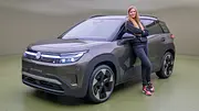 VW ID. Cross statisch mit Redakteurin Jil Weber im Studio. - Foto: AUTO ZEITUNG VW ID. Cross statisch mit Redakteurin Jil Weber im Studio. - Foto: AUTO ZEITUNG