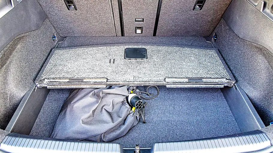 Blick in den Kofferraum des VW ID.3.