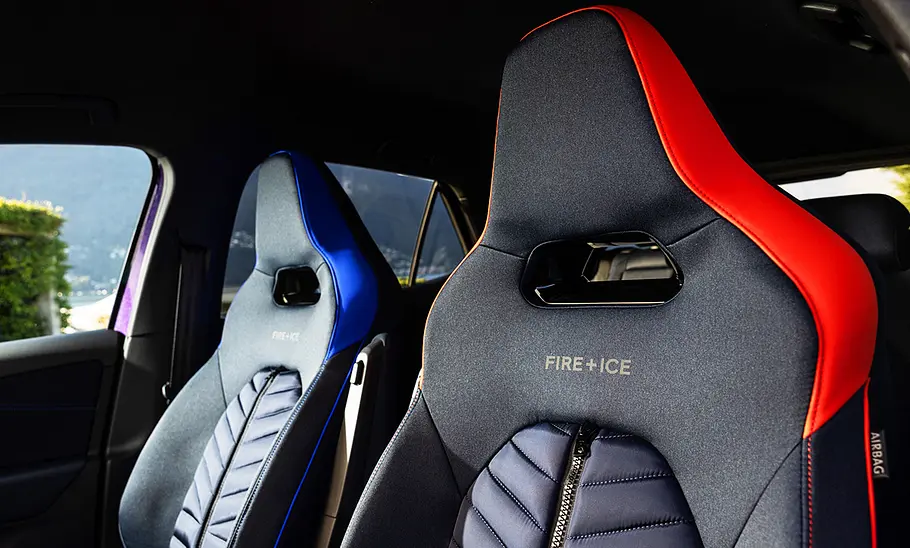 Die Schalensitze des VW ID.3 GTX Fire+Ice (2025).