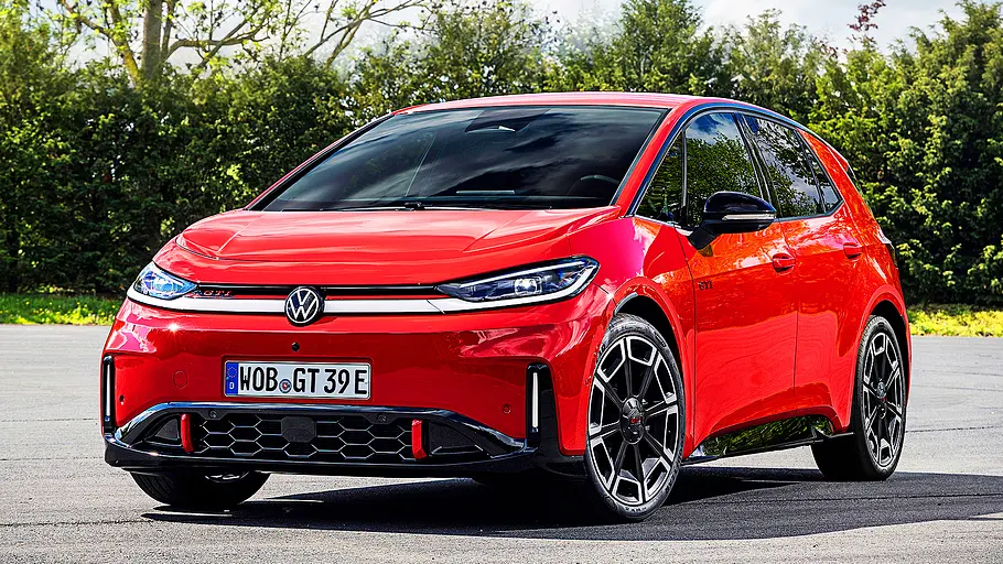 VW ID.3 GTI (2026) Blick von schräg vorne auf den VW ID.3 GTI (2026).