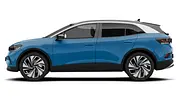 Der VW ID.4 steht vor weißem Hintergrund, von links fotografiert. - Foto: Carwow