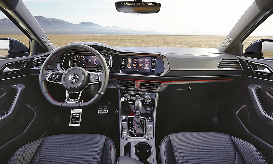 VW Jetta GLI (2019) VW Jetta GLI (2019)