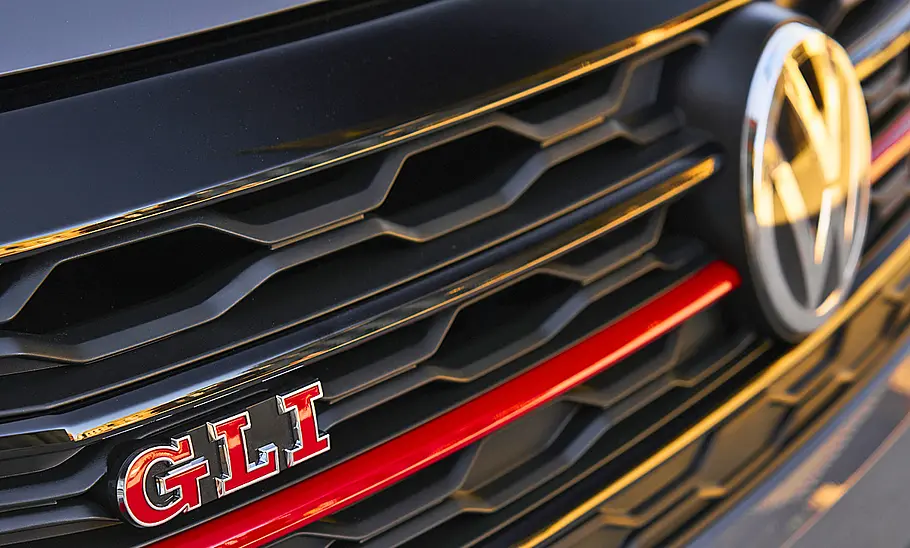 VW Jetta GLI (2019) VW Jetta GLI (2019)