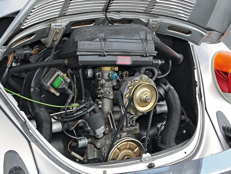 VW 1303 Cabrio Inj. Opel Kadett Aero 1.6 S Vergleich Bilder technische Daten Motor