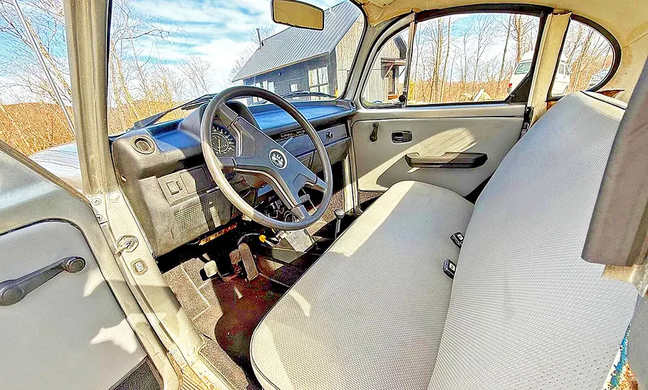 VW Käfer Coupé Das Cockpit des VW Käfer Coupé.