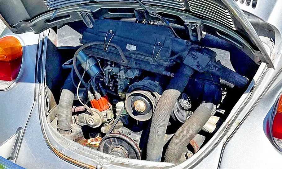 VW Käfer Coupé Der Motor des VW Käfer Coupé.