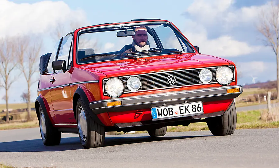 VW Golf 1 Cabrio Frontansicht fahrend