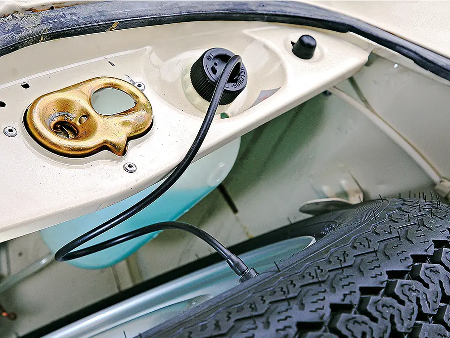 VW Karmann-Ghia Typ 14 Kaufberatung Bilder technische Daten Scheibenwaschanlage
