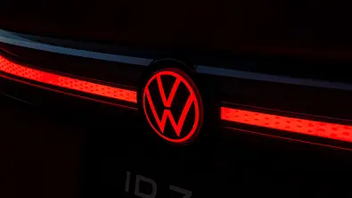 Volkswagen wird die gesamte Elektroauto-Palette überarbeiten und ab 2026 aktualisierte Versionen seiner ID-Modelle auf den Markt bringen. - Foto: VW