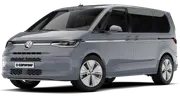 VW Multivan vor weißem Hintergrund, Ansicht von vorne links. - Foto: Carwow
