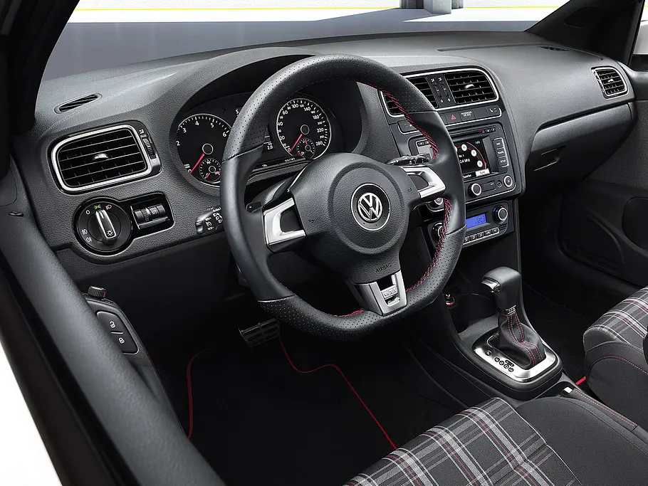 Kaufberatung VW Polo 2010 VW P GTI 2010 INT 02